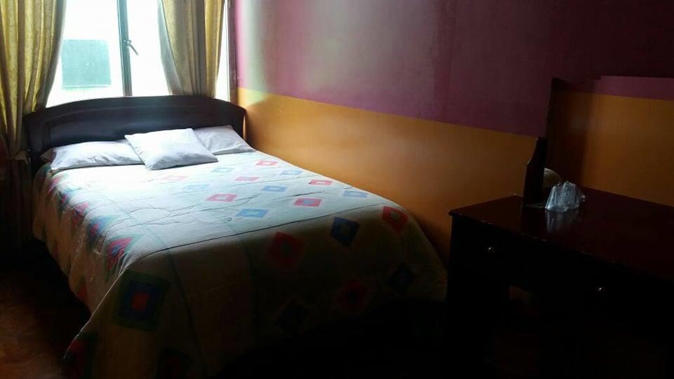 Hotel Real Madrid Riobamba Exterior photo